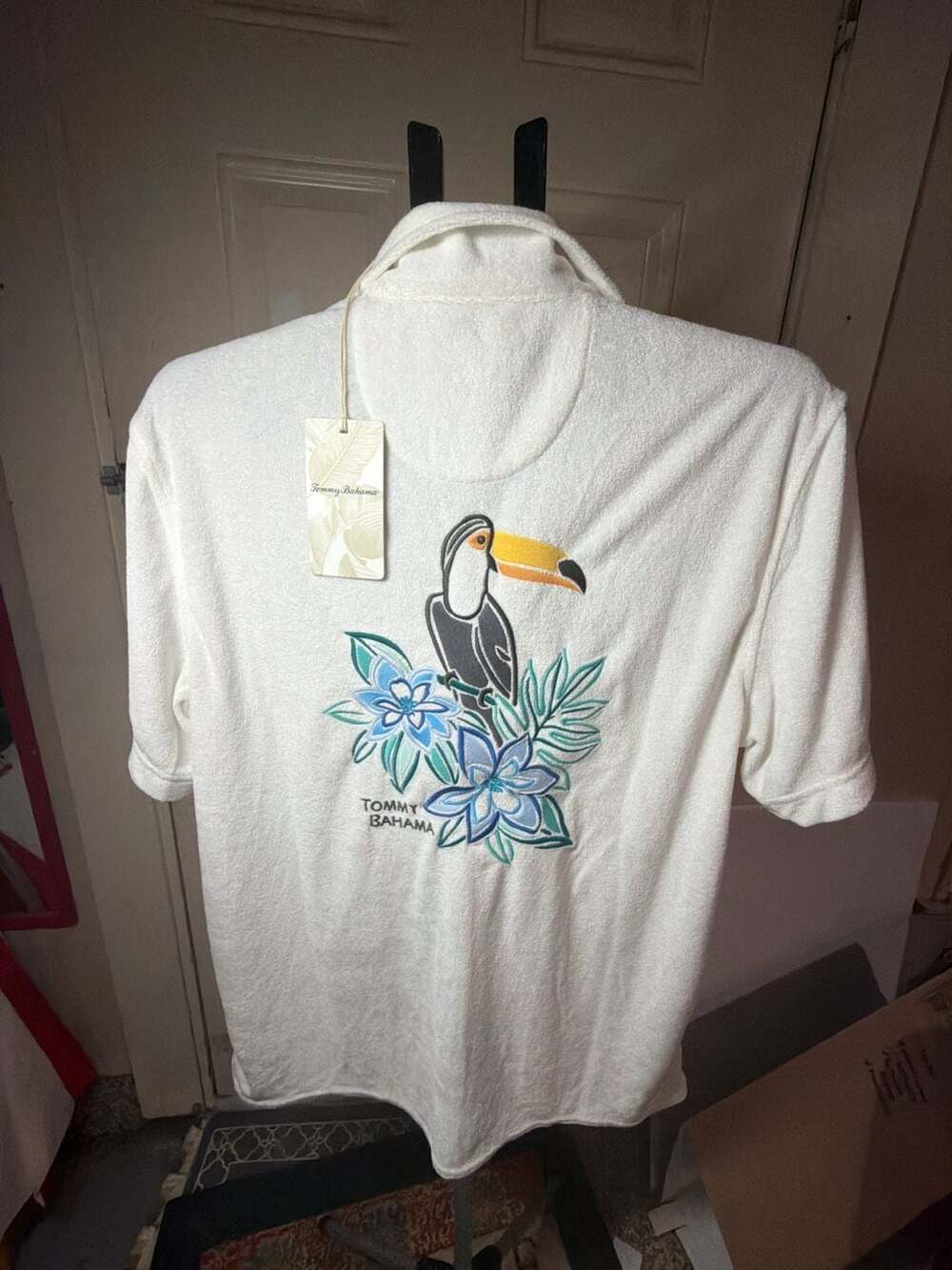 Tommy Bahama Poolside Toucan Terry Camp Shirt - Picture 7 of 8